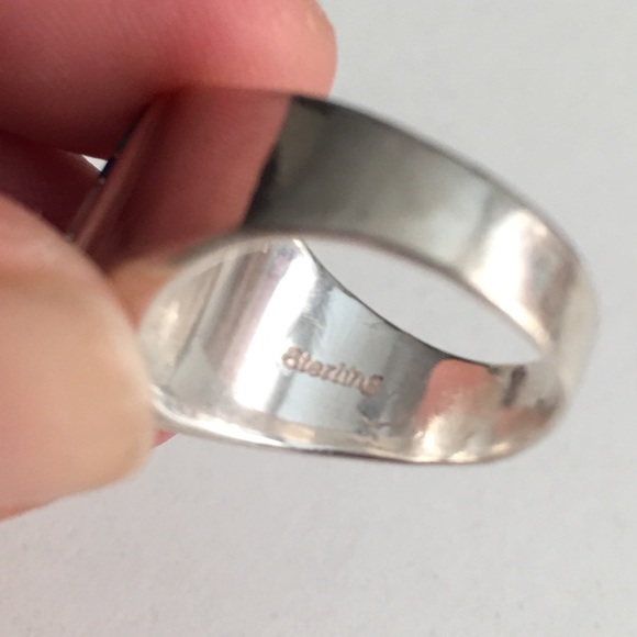 Genuine sterling silver ring - Picture 3 of 8
